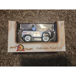 Golden Wheel 1:10 Scale PEDAL CHAMPS POLICE (WHITE) New W/ Some‎ Wear To Box!